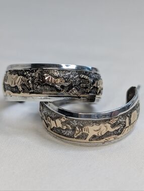 Navajo Signed Sterling & 12K Storyteller Hoop Earrings - 925 Vintage Silver